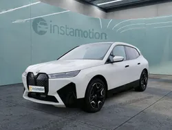 Weiß Neu 2024 BMW iX SUV | 97.299 €