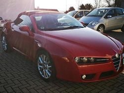 Rot Gebraucht 2006 Alfa Romeo Spider Cabrio | 10.500 € (Teuer)