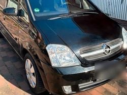 Schwarz Gebraucht 2004 Opel Meriva Van / Kleinbus | 400 € (Superpreis)
