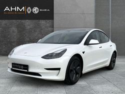 Weiß Gebraucht 2021 Tesla Model 3 Standard Range Limousine | 27.350 € (Etwas zu teuer)