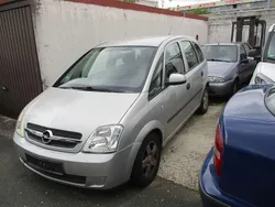 Silber Gebraucht 2004 Opel Meriva Cosmo Van / Kleinbus | 499 € (Guter Preis)