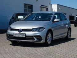 Silber Gebraucht 2023 VW Polo Life Kleinwagen | 17.700 € (Fairer Preis)