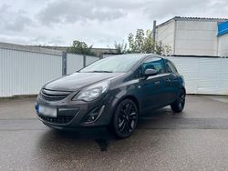 Grau Gebraucht 2014 Opel Corsa Limousine | 4.500 € (Etwas zu teuer)