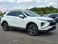 Weiß Gebraucht 2022 Mitsubishi Eclipse Cross SUV | 17.999 € (Guter Preis)