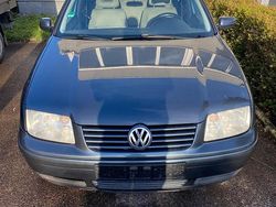 Gebraucht 2000 VW Bora Limousine | 1.850 € (Etwas zu teuer)