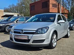 Silber Gebraucht 2005 Opel Astra Enjoy Limousine | 2.650 € (Fairer Preis)