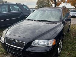 Schwarz Gebraucht 2005 Volvo V70 Kombi | 3.899 € (Etwas zu teuer)