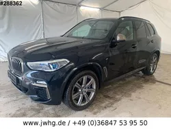 BMW X5 M50