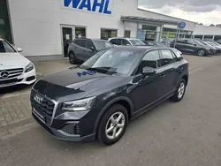 Grau Gebraucht 2023 Audi Q2 Basis SUV | 23.980 € (Guter Preis)
