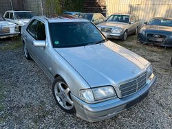 Silber Gebraucht 2000 Mercedes C200 Elegance Limousine | 5.999 €