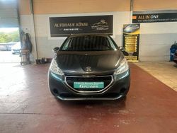 Grau Gebraucht 2014 Peugeot 208 Active Kleinwagen | 4.499 € (Fairer Preis)