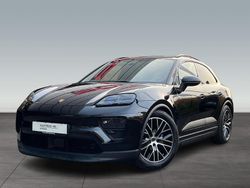 Schwarz Gebraucht 2025 Porsche Macan 4 Electric SUV | 84.900 € (Superpreis)