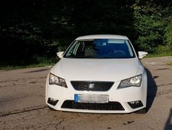 Weiß Gebraucht 2016 Seat Leon ST CONNECT Kombi | 11.400 € (Guter Preis)