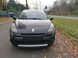 Schwarz Gebraucht 2009 Renault Clio II Limousine | 2.650 € (Fairer Preis)