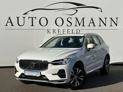 Weiß ice white, solid / solid Gebraucht 2021 Volvo XC60 Inscription SUV | 36.500 € (Superpreis)