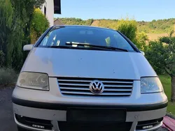 Grau Gebraucht 2002 VW Sharan Van / Kleinbus | 1.300 € (Fairer Preis)