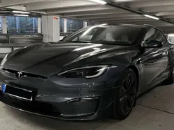 Grau Gebraucht 2024 Tesla Model S Plaid Limousine | 95.900 €