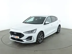 Weiß Gebraucht 2022 Ford Focus ST-Line Limousine | 19.620 € (Guter Preis)