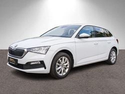 Weiß Gebraucht 2020 Skoda Scala Ambition Kleinwagen | 16.430 € (Fairer Preis)