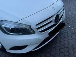 Gebraucht 2014 Mercedes A180 Style Limousine | 10.290 € (Guter Preis)
