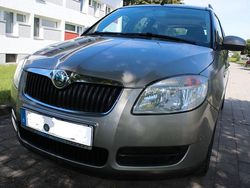 Beige Gebraucht 2007 Skoda Roomster Style Van / Kleinbus | 2.999 € (Guter Preis)