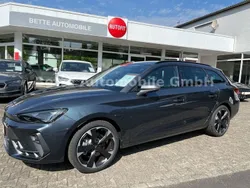 Grau Neu 2025 Cupra Leon Limousine | 31.580 € (Superpreis)