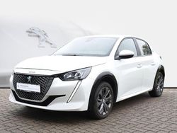 Weiß Gebraucht 2021 Peugeot 208 Active Kleinwagen | 14.500 €