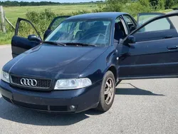 Blau Gebraucht 2000 Audi A4 Limousine | 1.500 €