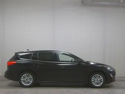 Schwarz Gebraucht 2021 Ford Focus Titanium Kombi | 10.680 € (Etwas zu teuer)