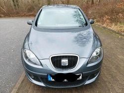 Grau Gebraucht 2007 Seat Altea Van / Kleinbus | 2.800 € (Guter Preis)