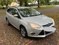 Silber Gebraucht 2013 Ford Focus Kombi | 2.500 € (Superpreis)