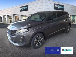 Grau Gebraucht 2024 Peugeot 5008 Allure Van / Kleinbus | 27.890 € (Guter Preis)
