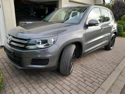 Grau Gebraucht 2014 VW Tiguan SUV | 9.999 € (Guter Preis)