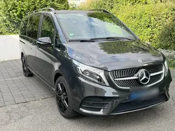 Grau Gebraucht 2022 Mercedes V300 Avantgarde Van / Kleinbus | 63.300 € (Fairer Preis)