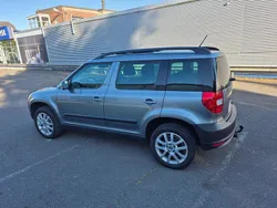 Grau Gebraucht 2012 Skoda Yeti SUV | 11.300 € (Teuer)