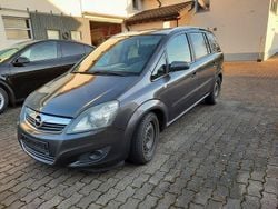 Grau Gebraucht 2009 Opel Zafira Eco Van / Kleinbus | 1.200 € (Superpreis)