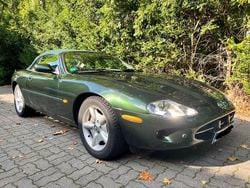 Grün Gebraucht 1997 Jaguar XK8 Cabrio | 22.800 € (Etwas zu teuer)
