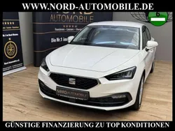 Weiß Gebraucht 2022 Seat Leon Style Kombi | 16.700 € (Fairer Preis)