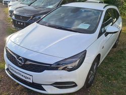 Weiß Gebraucht 2020 Opel Astra Kombi | 8.999 € (Fairer Preis)