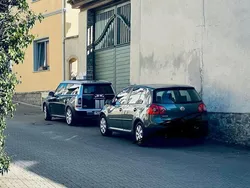 Grau Gebraucht 2004 VW Golf V Limousine | 4.000 € (Etwas zu teuer)