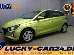 Mangrove green Neu 2024 Hyundai i20 Comfort Kleinwagen | 18.240 € (Fairer Preis)