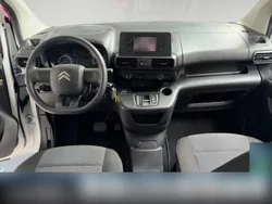 Weiß Gebraucht 2023 Citroën e-Berlingo Live Van / Kleinbus | 21.680 € (Fairer Preis)