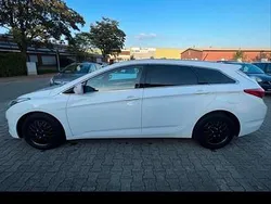 Weiß Gebraucht 2012 Hyundai i40 Kombi | 10.500 €