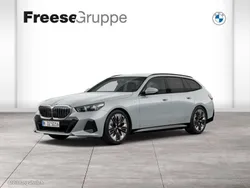 M brooklyn grau metallic Gebraucht 2024 BMW 520 M Sport Kombi | 58.800 € (Fairer Preis)