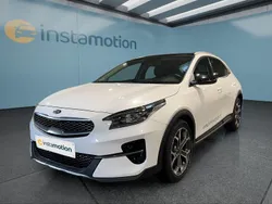 Weiß Gebraucht 2021 Kia XCeed Spirit SUV | 23.799 € (Fairer Preis)