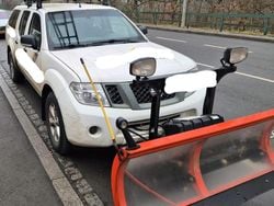 Weiß Gebraucht 2015 Nissan Navara Abholung | 9.500 € (Guter Preis)