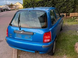 Blau Gebraucht 2000 Nissan Micra Kleinwagen | 590 €