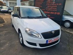 Weiß Gebraucht 2014 Skoda Fabia Cool Edition Limousine | 4.499 € (Guter Preis)