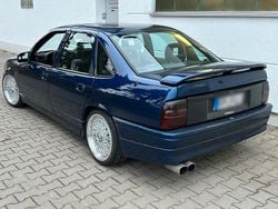 Blau Gebraucht 1994 Opel Vectra Limousine | 9.998 €
