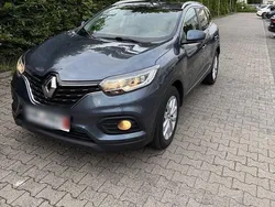 Blau Gebraucht 2021 Renault Kadjar Business SUV | 13.900 € (Fairer Preis)